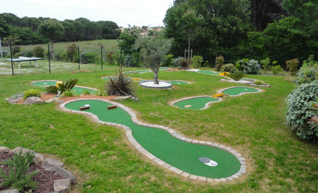 vente piste Parcours de mini golf campings hotels parc attraction