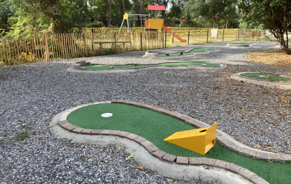 vente piste Parcours de mini golf campings hotels parc attraction