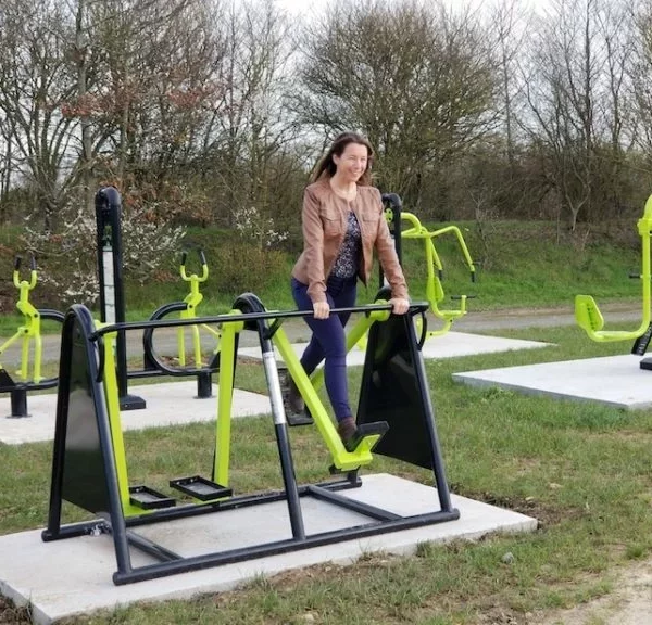Appareil fitness extérieur Marcheur double