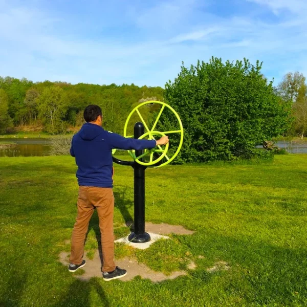 Appareil fitness extérieur Volant barreur